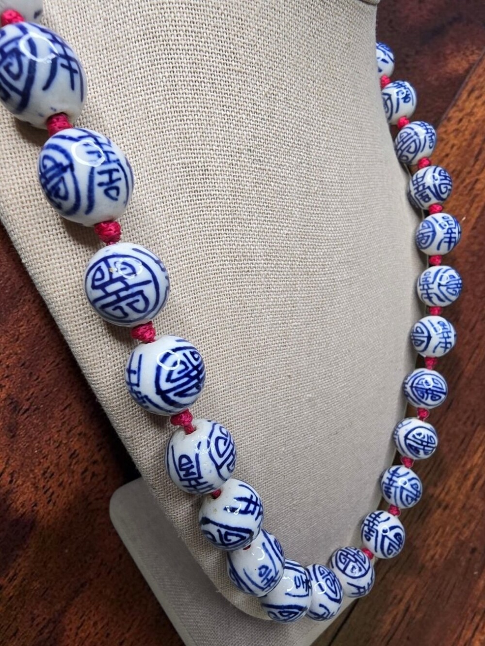 Vintage Chinese Blue and White Porcelain Bead Necklace - Picture 4 of 4